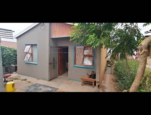 2 BEDROOM HOUSE FOR SALE IN MCNAUGHTON